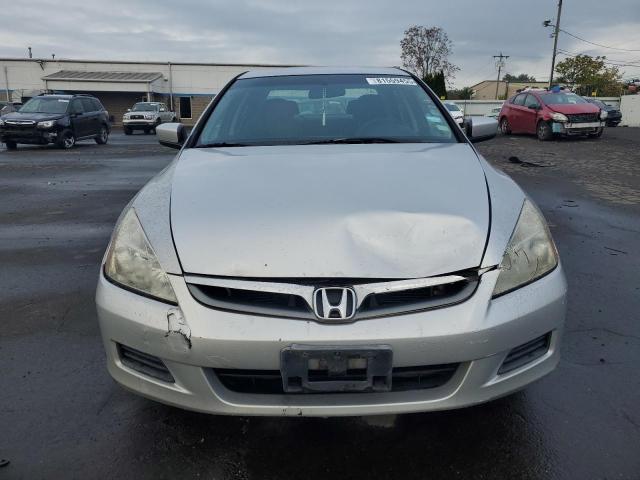 1HGCM56346A025066 - 2006 HONDA ACCORD SE 银色 照片 5