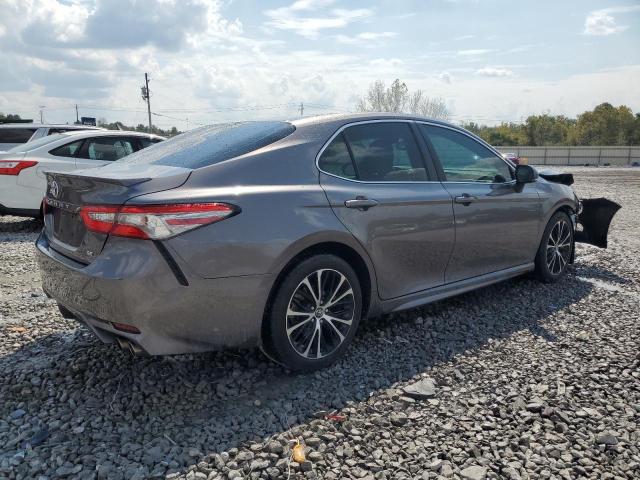 4T1B11HK8JU616259 - 2018 TOYOTA CAMRY L 灰色 照片 3