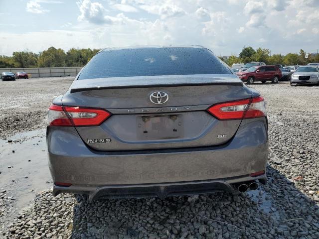 4T1B11HK8JU616259 - 2018 TOYOTA CAMRY L 灰色 照片 6