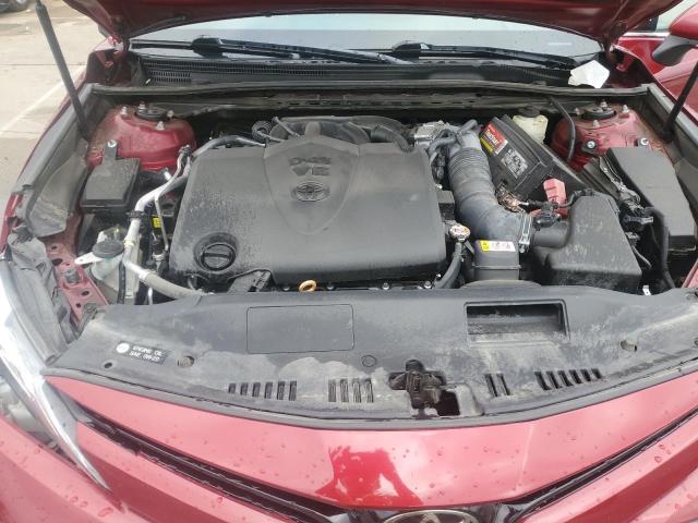 4T1BZ1HK1JU503858 - 2018 TOYOTA CAMRY XSE RED photo 11