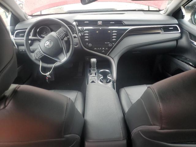 4T1BZ1HK1JU503858 - 2018 TOYOTA CAMRY XSE RED photo 8