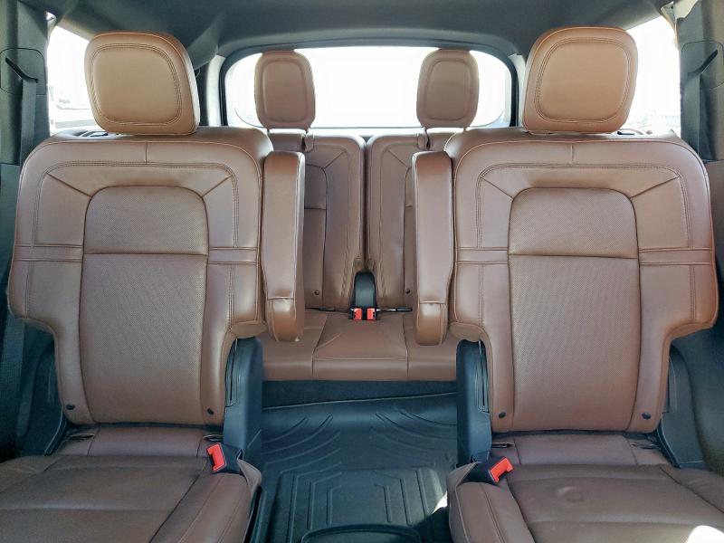 5LM5J7XC9PGL00920 - 2023 LINCOLN AVIATOR RESERVE 白色 照片 10