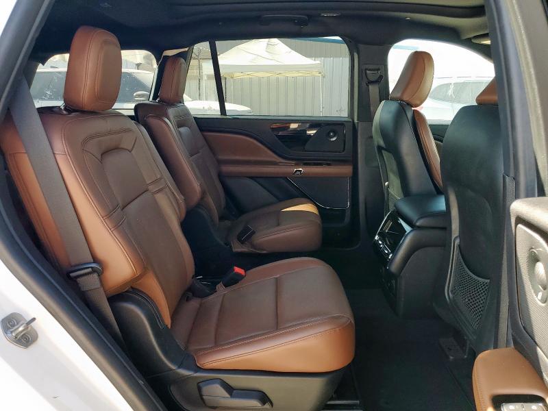 5LM5J7XC9PGL00920 - 2023 LINCOLN AVIATOR RESERVE 白色 照片 11