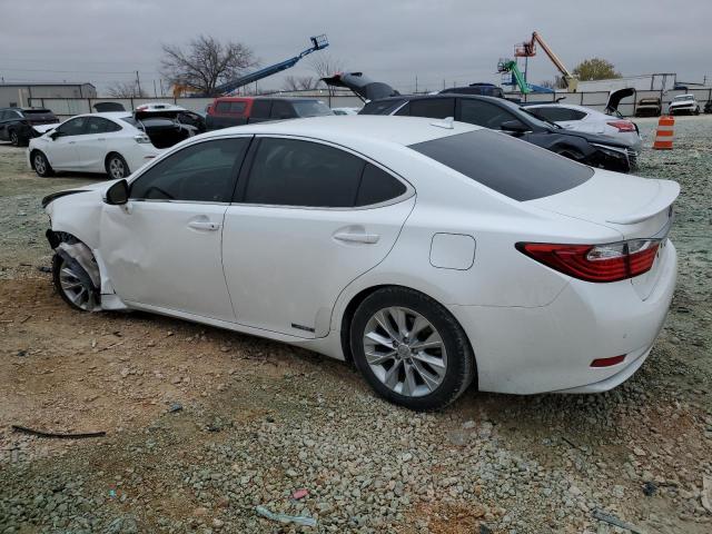 JTHBW1GG2E2051543 - 2014 LEXUS ES 300H WHITE photo 2