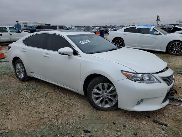 JTHBW1GG2E2051543 - 2014 LEXUS ES 300H WHITE photo 4