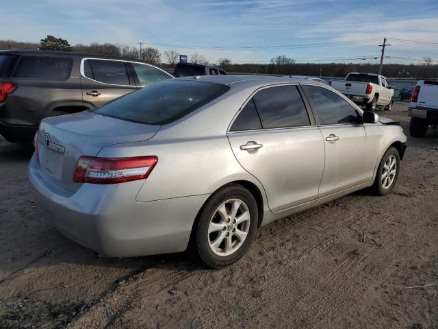 4T1BF3EK2BU732947 - 2011 TOYOTA CAMRY BASE GRAY photo 3