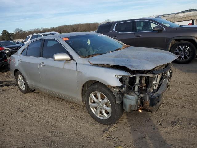 4T1BF3EK2BU732947 - 2011 TOYOTA CAMRY BASE GRAY photo 4