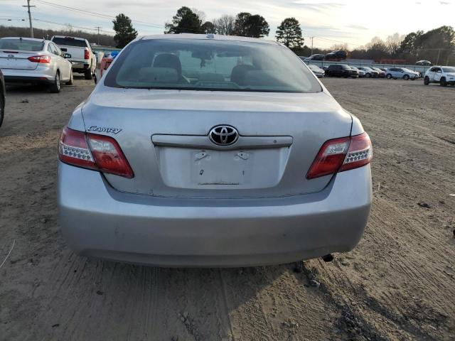 4T1BF3EK2BU732947 - 2011 TOYOTA CAMRY BASE GRAY photo 6