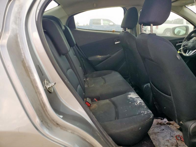 3MYDLBZV2GY125053 - 2016 TOYOTA SCION IA ვერცხლისფერი ფოტო 10