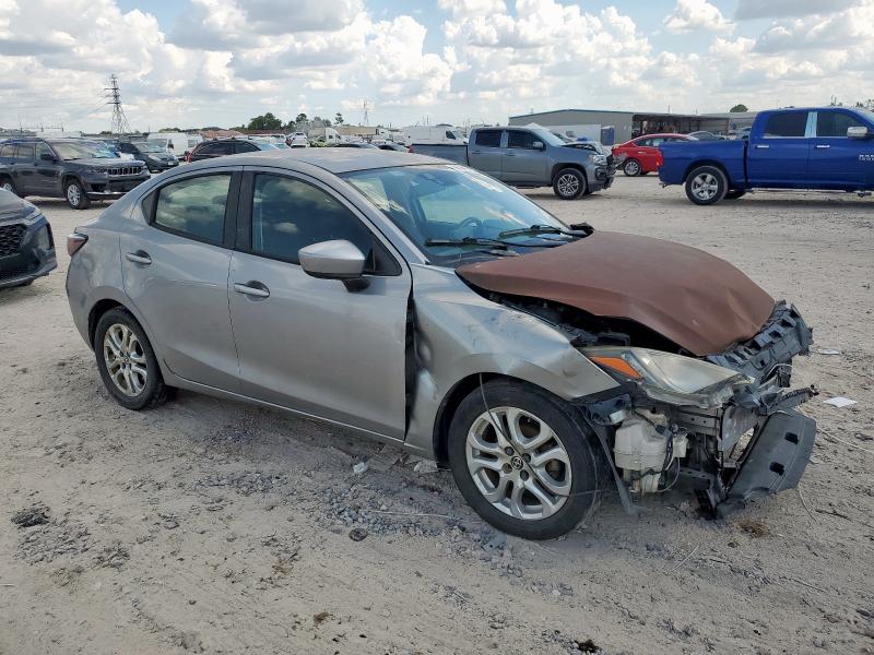 3MYDLBZV2GY125053 - 2016 TOYOTA SCION IA ვერცხლისფერი ფოტო 4