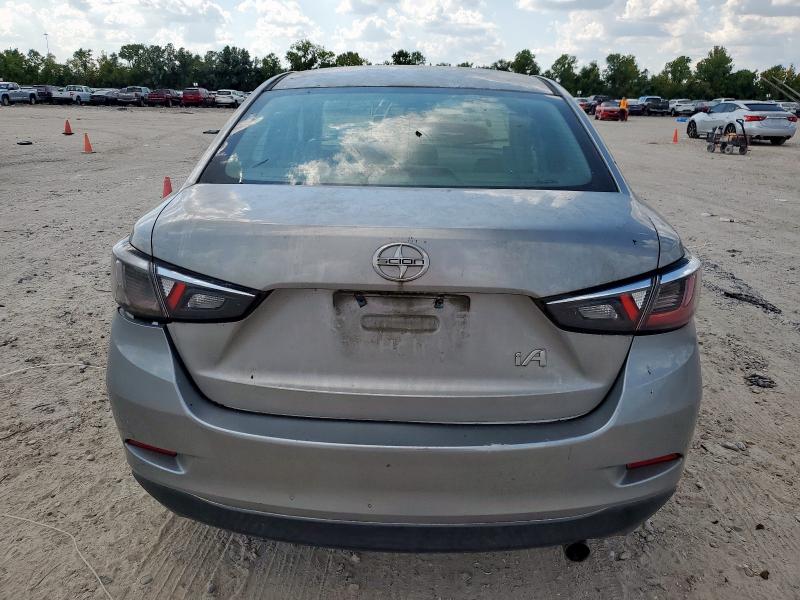 3MYDLBZV2GY125053 - 2016 TOYOTA SCION IA ვერცხლისფერი ფოტო 6