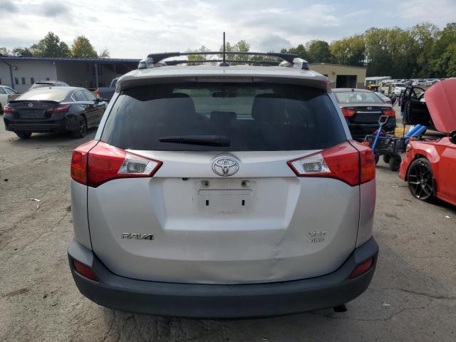 2T3RFREV2DW090784 - 2013 TOYOTA RAV4 XLE 银色 照片 6