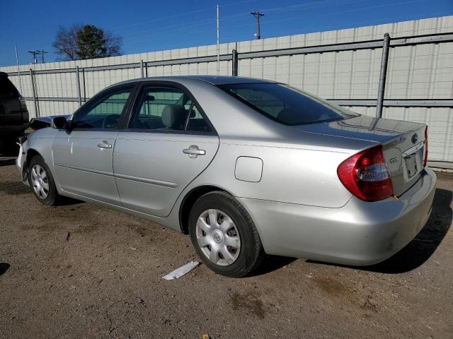 JTDBE32KX40264293 - 2004 TOYOTA CAMRY LE SILVER photo 2