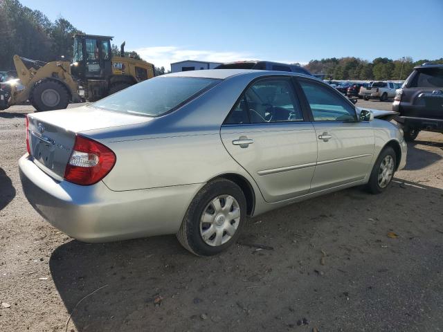 JTDBE32KX40264293 - 2004 TOYOTA CAMRY LE SILVER photo 3