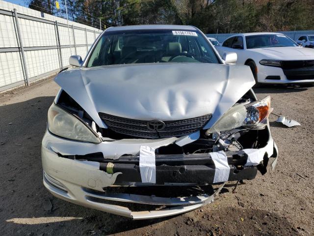 JTDBE32KX40264293 - 2004 TOYOTA CAMRY LE SILVER photo 5