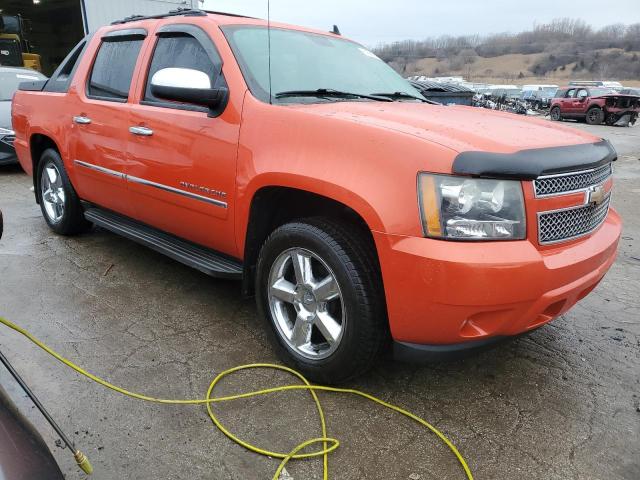 3GNTKGE33BG167168 - 2011 CHEVROLET AVALANCHE LTZ ORANGE photo 4