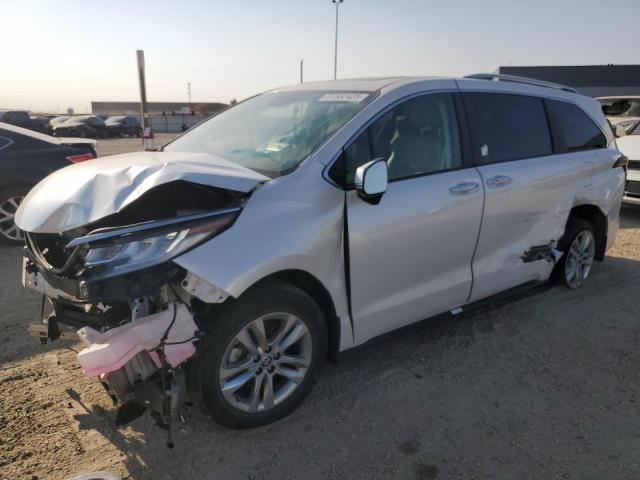 2024 TOYOTA SIENNA LE, 