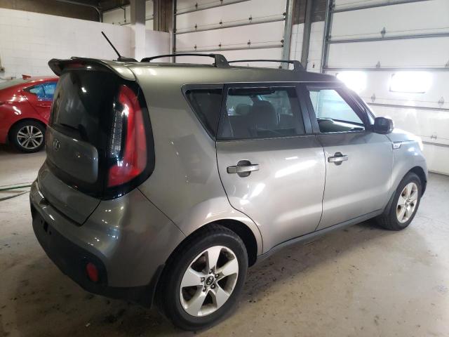 KNDJN2A23H7461486 - 2017 KIA SOUL GRAY photo 3