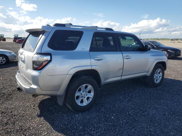 JTEEU5JRXP5283598 - 2023 TOYOTA 4RUNNER SR5 SILVER photo 3