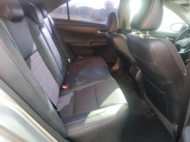 4T1BF1FK4HU442527 - 2017 TOYOTA CAMRY LE 银色 照片 10