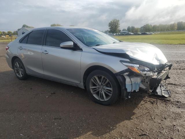 4T1BF1FK4HU442527 - 2017 TOYOTA CAMRY LE 银色 照片 4