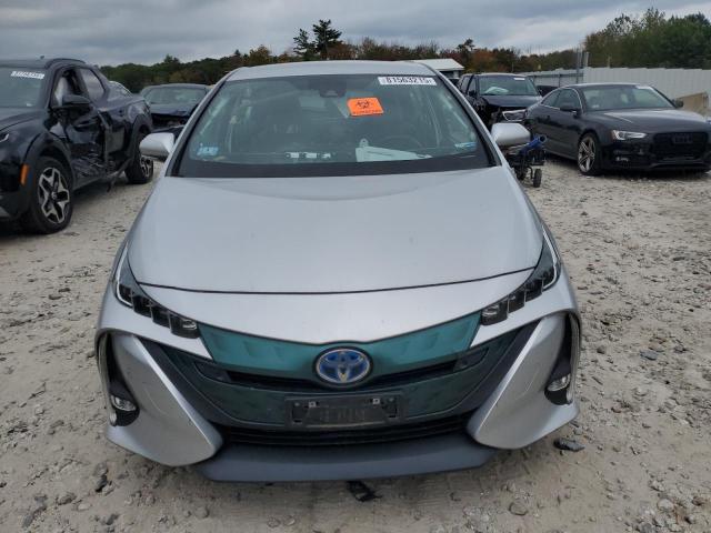 JTDKARFPXJ3093463 - 2018 TOYOTA PRIUS ვერცხლისფერი ფოტო 5