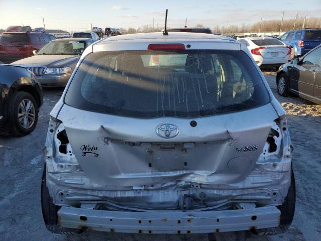 VNKKTUD35FA020007 - 2015 TOYOTA YARIS SILVER photo 6