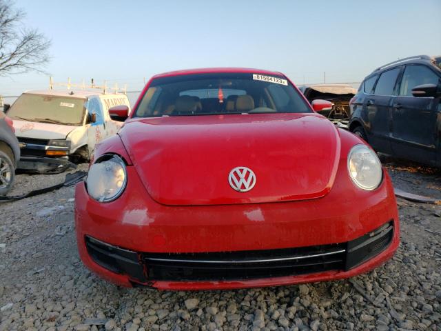 3VWJX7AT1DM665622 - 2013 VOLKSWAGEN BEETLE RED photo 5