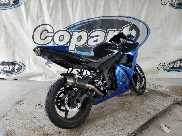 JYARJ06E35A027004 - 2005 YAMAHA YZFR6 L BLUE photo 4