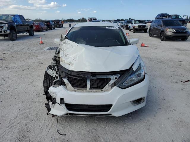 1N4AL3AP4HN344430 - 2017 NISSAN ALTIMA 2.5 WHITE photo 5