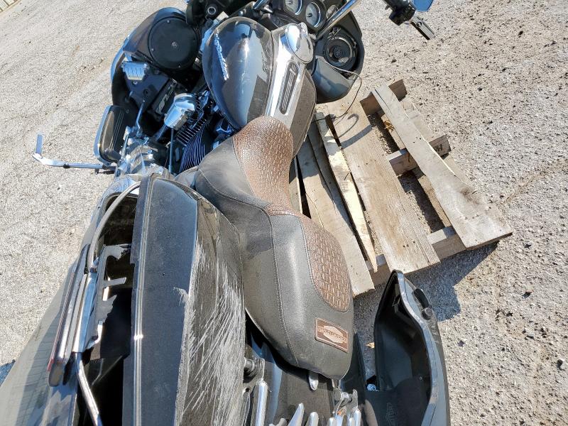 1HD1KHC17KB637832 - 2019 HARLEY-DAVIDSON FLTRX შავი ფოტო 6