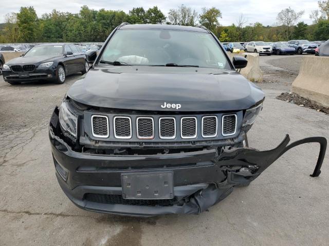 3C4NJDBB0LT229424 - 2020 JEEP COMPASS LATITUDE BLACK photo 5