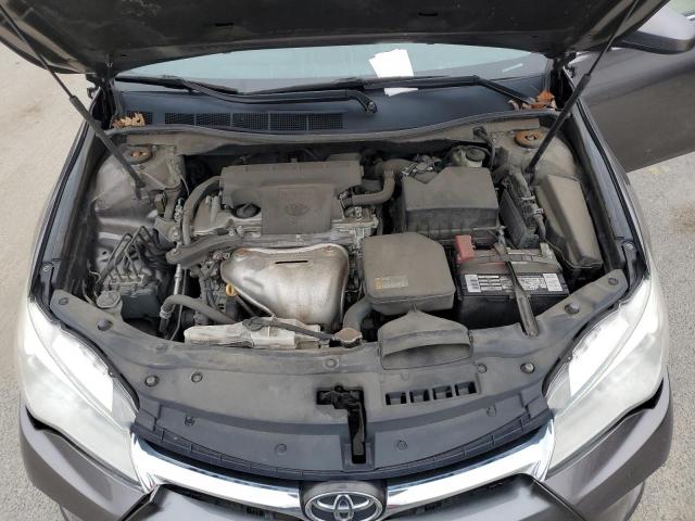 4T4BF1FK8GR542120 - 2016 TOYOTA CAMRY LE SILVER photo 11