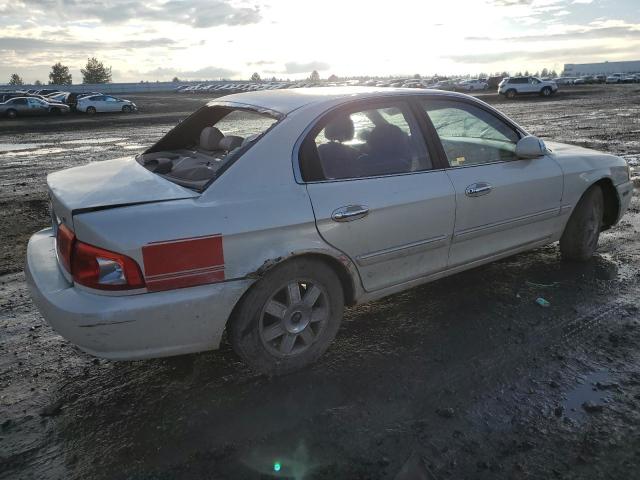 KNAGD126X45370730 - 2004 KIA OPTIMA LX WHITE photo 3