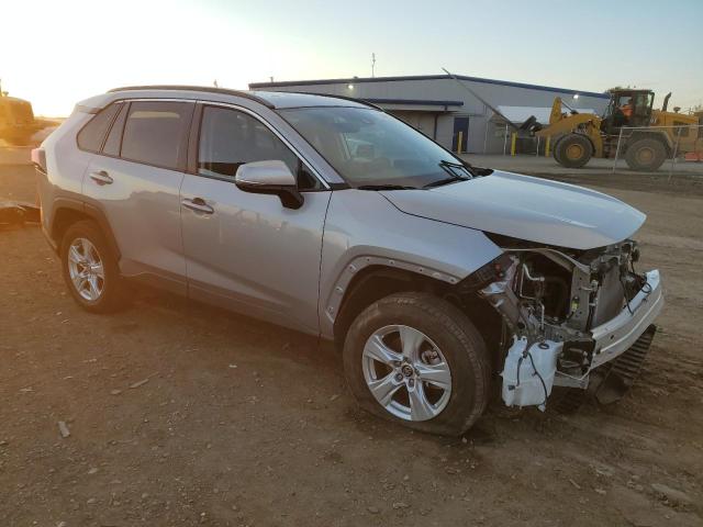 2T3W1RFV4KW025416 - 2019 TOYOTA RAV4 XLE SILVER photo 4