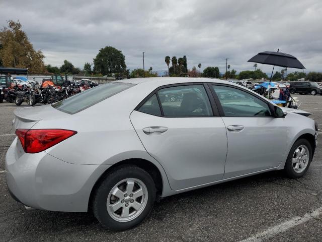 5YFBURHE3JP762103 - 2018 TOYOTA COROLLA L SILVER photo 3