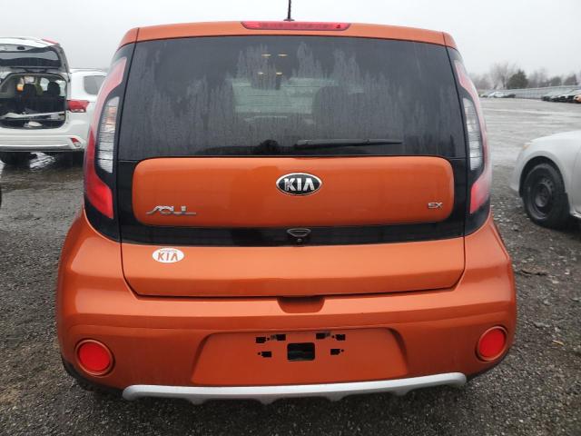 KNDJP3A56J7516707 - 2018 KIA SOUL + ORANGE photo 6