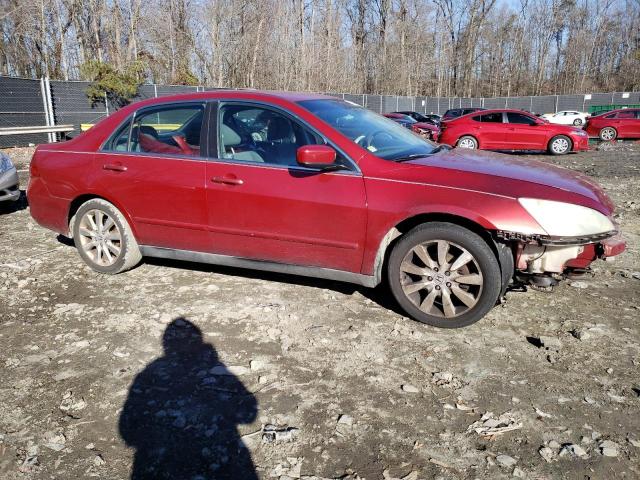 1HGCM66477A061673 - 2007 HONDA ACCORD SE RED photo 4