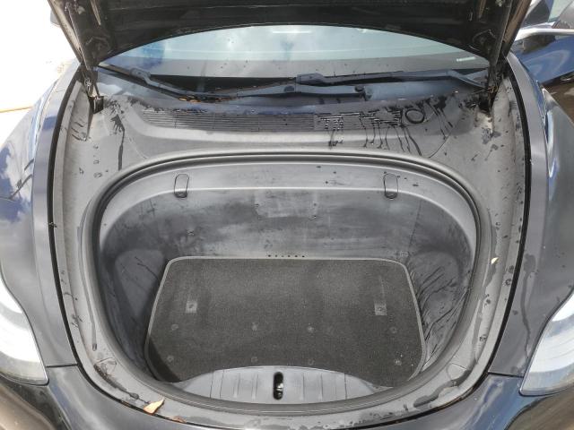 5YJ3E1EB2JF093993 - 2018 TESLA MODEL 3 Siyah fotoğraf 11