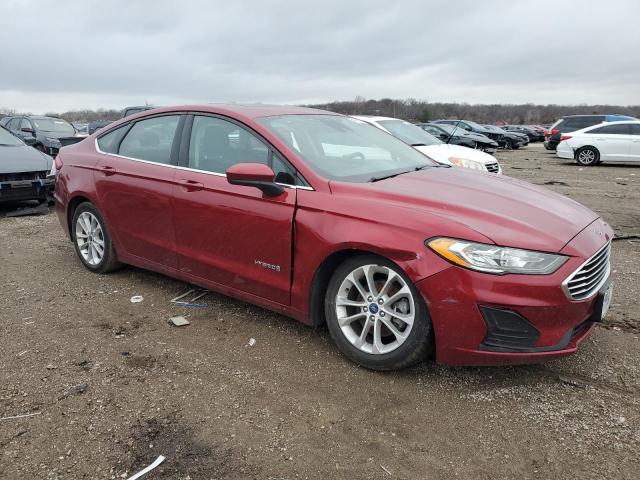 3FA6P0LU6KR131706 - 2019 FORD FUSION SE RED photo 4