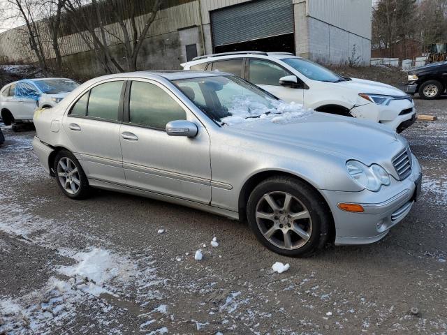 WDBRF52J36F745175 - 2006 MERCEDES-BENZ C 230 SILVER photo 4