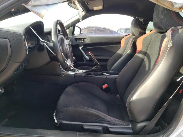 JF1ZNAA16G9705001 - 2016 TOYOTA SCION FR-S 银色 照片 7