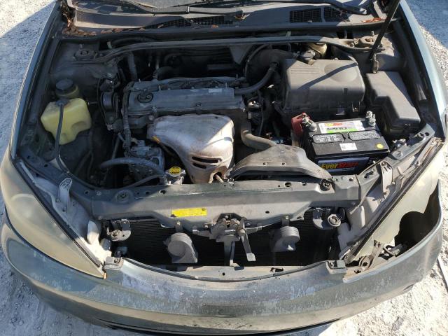 JTDBE32K620067957 - 2002 TOYOTA CAMRY LE GREEN photo 11