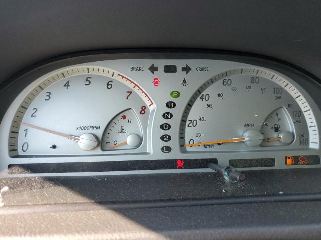 JTDBE32K620067957 - 2002 TOYOTA CAMRY LE GREEN photo 9