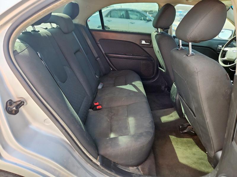 3FAHP0HAXBR224834 - 2011 FORD FUSION SE SILVER photo 10