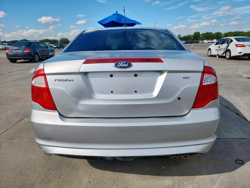 3FAHP0HAXBR224834 - 2011 FORD FUSION SE SILVER photo 6