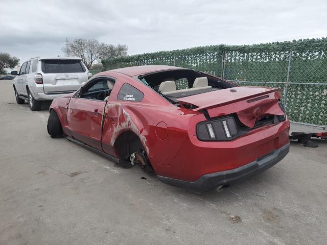 1ZVBP8AM1C5220353 - 2012 FORD MUSTANG RED photo 2