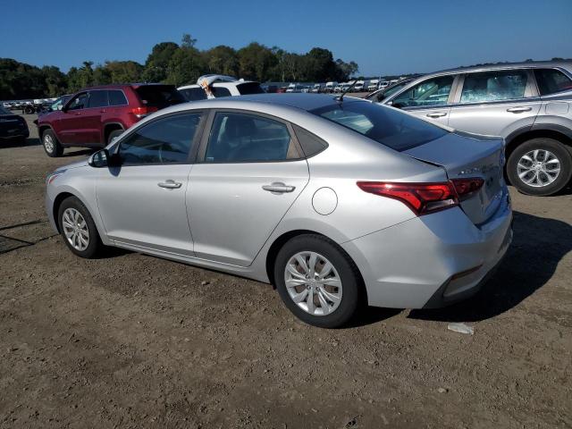 3KPC24A3XKE065228 - 2019 HYUNDAI ACCENT SE Grau Foto 2