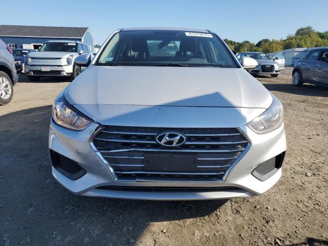 3KPC24A3XKE065228 - 2019 HYUNDAI ACCENT SE Grau Foto 5