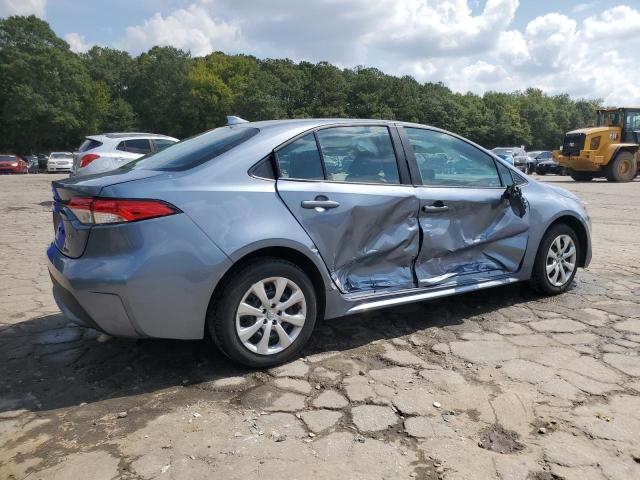 5YFEPMAE3NP386199 - 2022 TOYOTA COROLLA LE BLUE photo 3